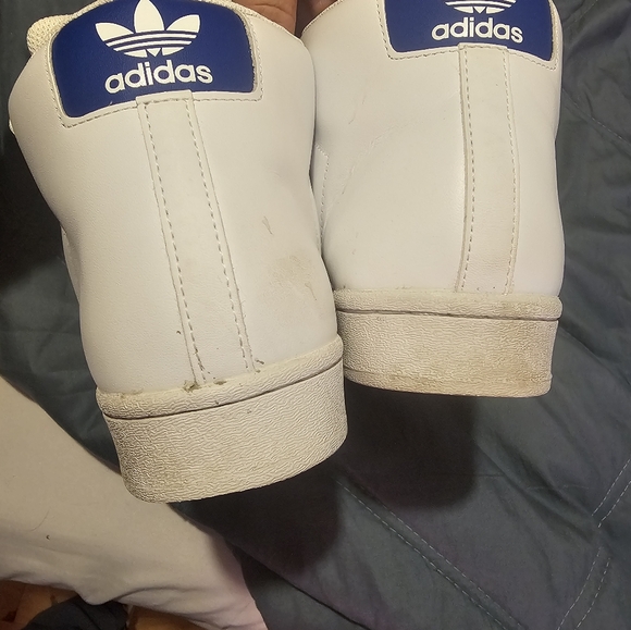 Addidas shoes - Picture 3 of 4